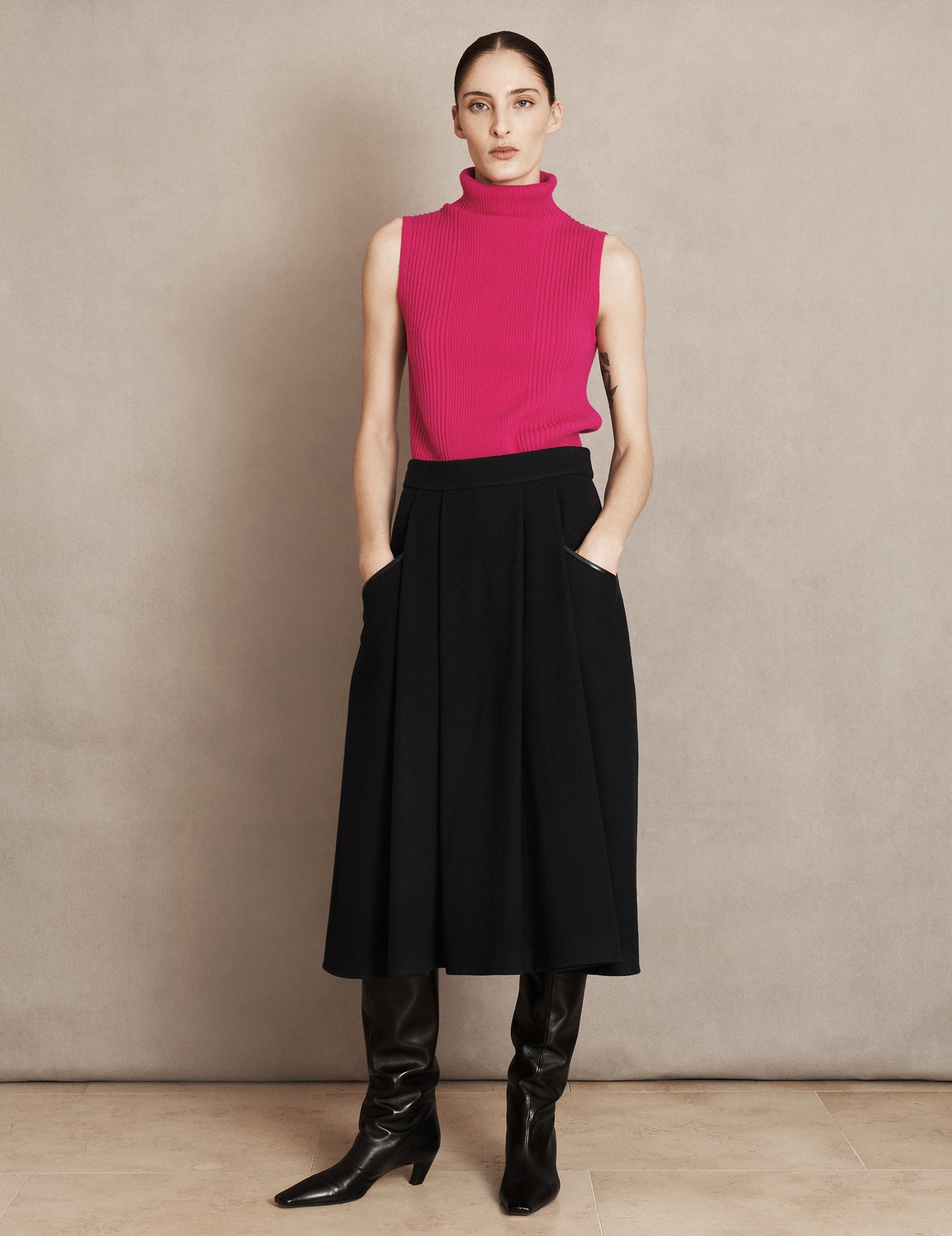 Black midi outlet skirt designer