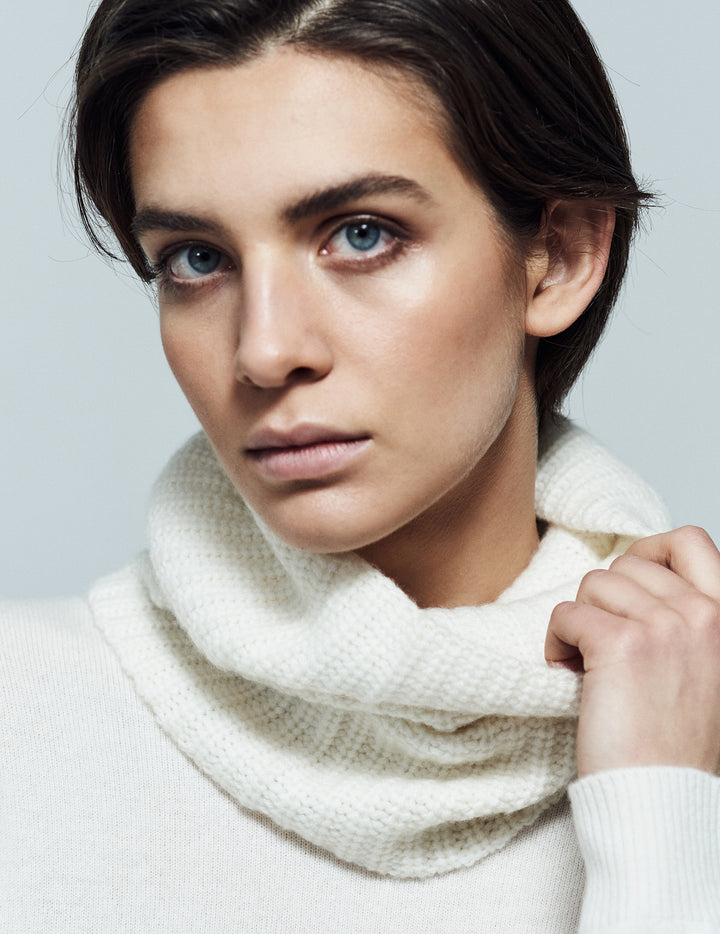 Chalk Cashmere Ribbed Snood