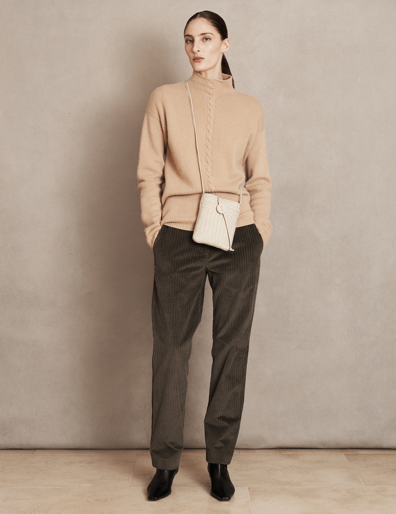  Honey Cashmere Sweater with Cable Details | Varana 
