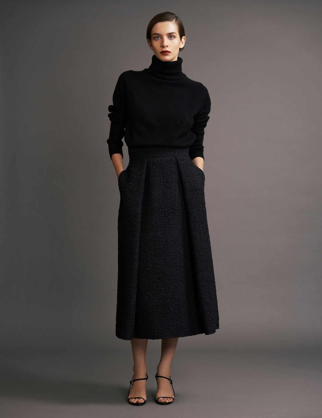  Black Cashmere Roll Neck Argyle Sweater | Varana 