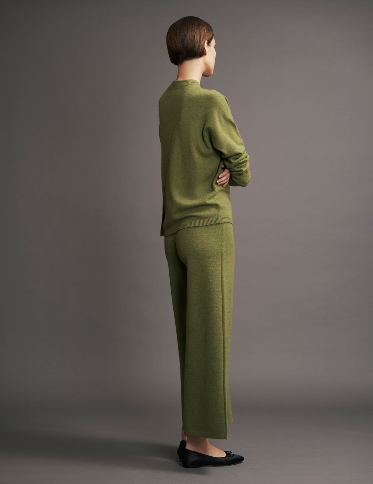  Bamboo Green Cropped Cashmere Straight Leg Trousers  