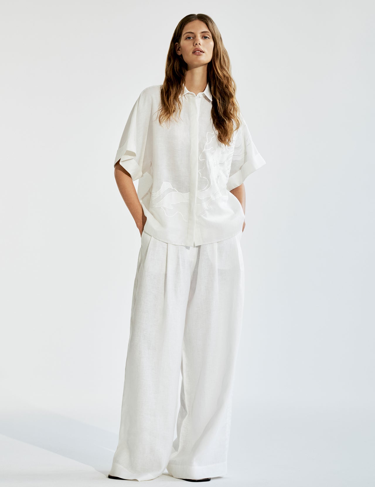  White Linen Kimono Sleeve Shirt With Cutwork Appliqué 