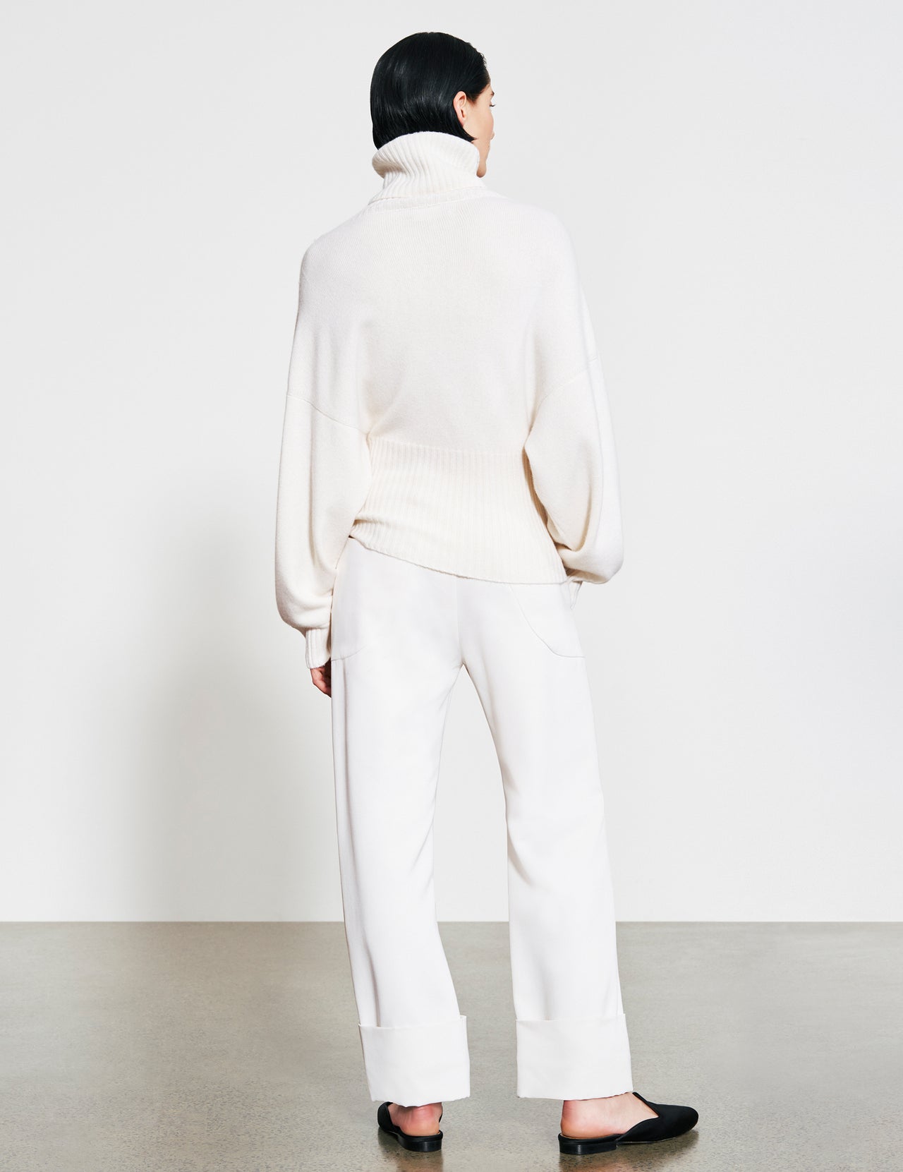  Chalk Cross Ribbed Cashmere Sweater 