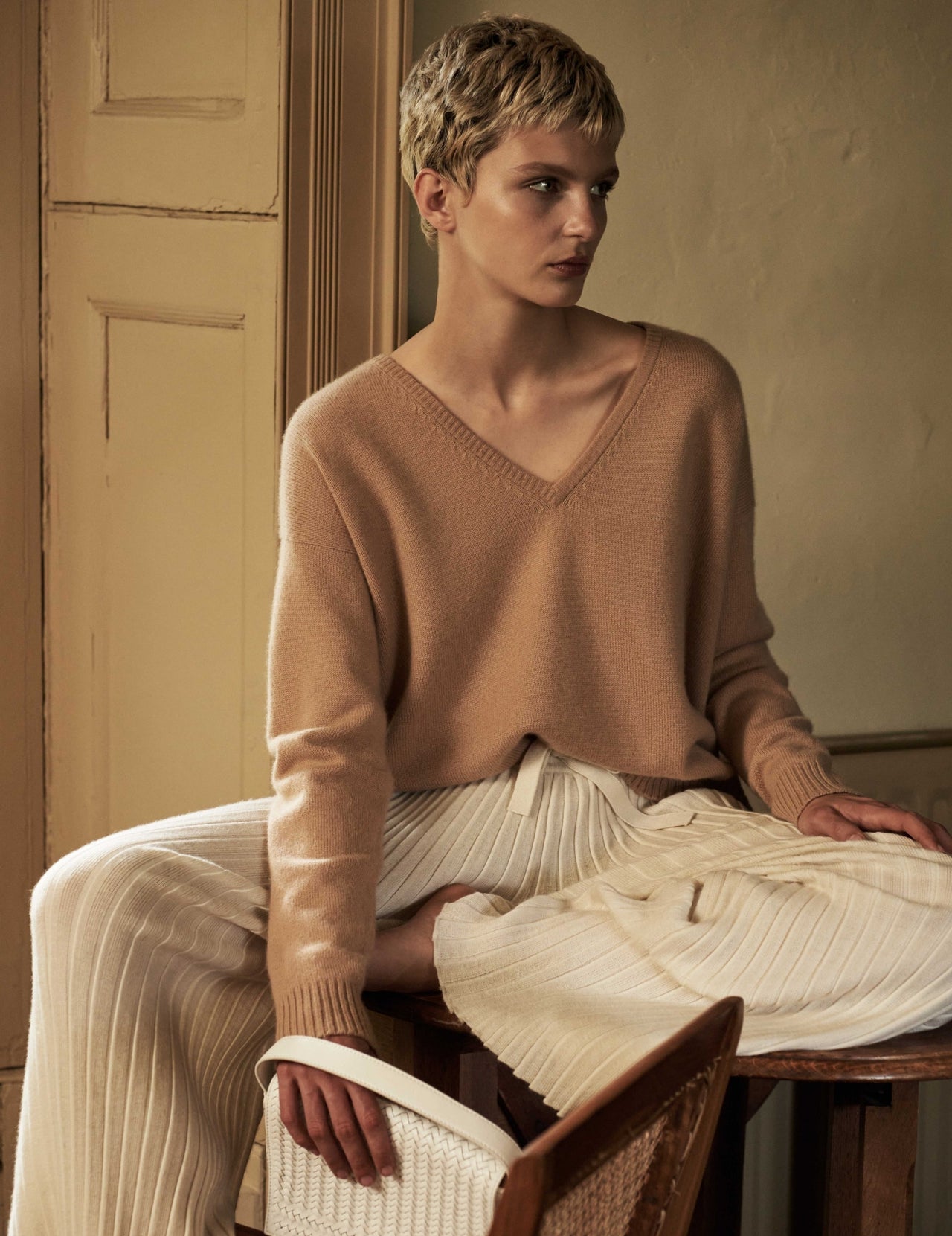  Honey V Neck Cashmere Sweater | Varana 