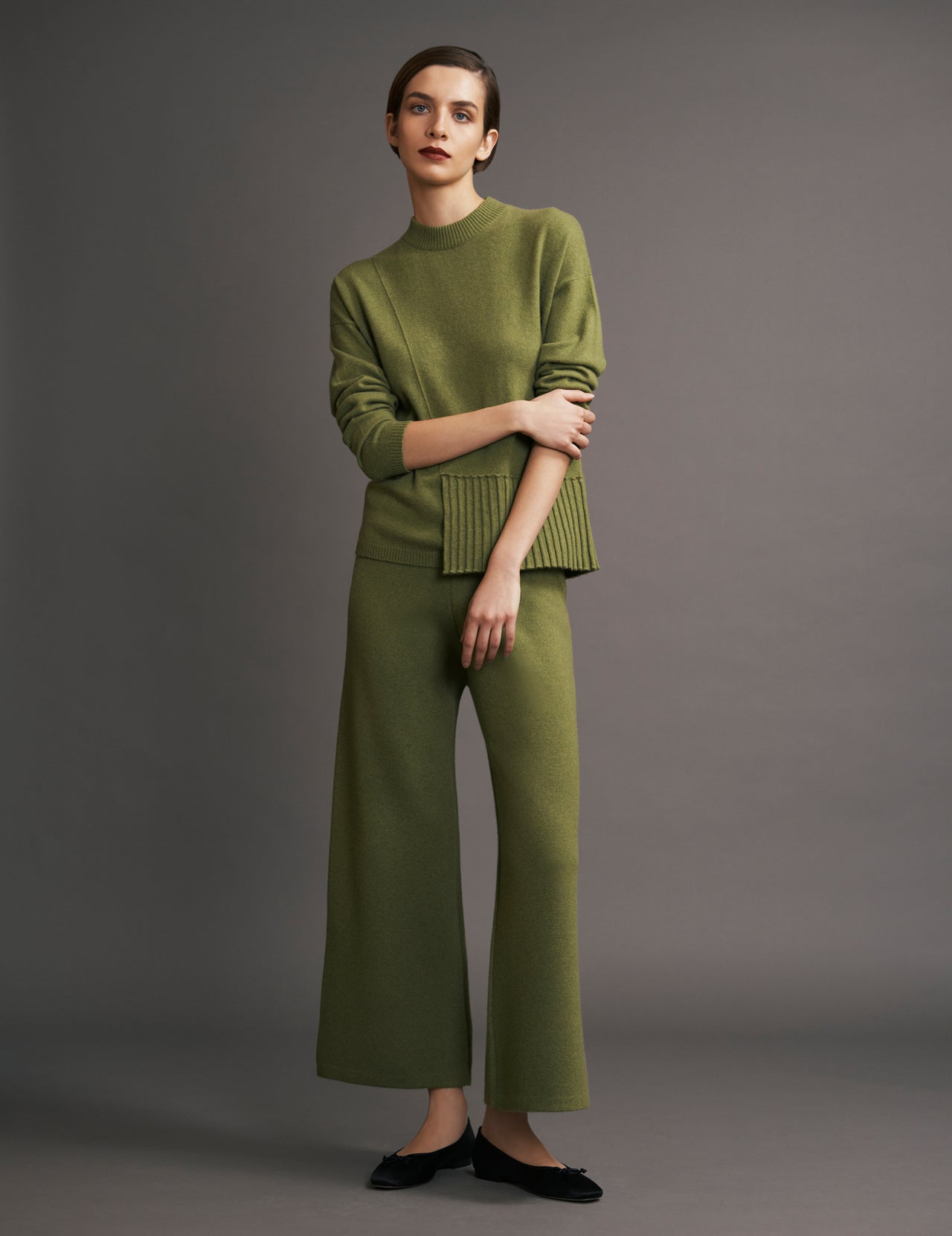  Bamboo Green Cashmere Sweater With Pleats 